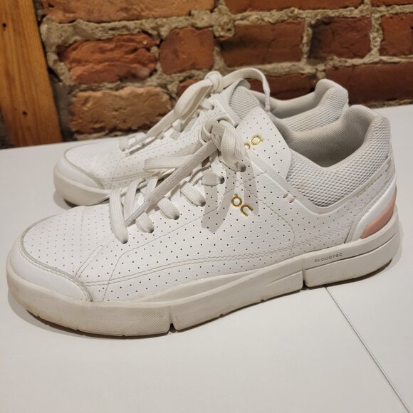 On Running Women's THE ROGER Centre Court sneakers - Picture 2 of 5